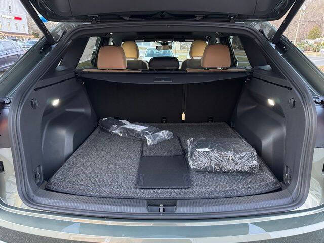 2026 Volkswagen Atlas Cross Sport SEL R-Line Black 4Motion