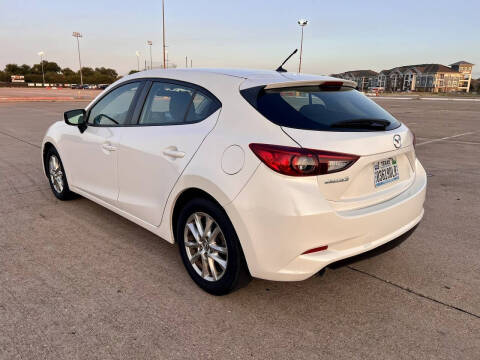2017 Mazda MAZDA3 Sport