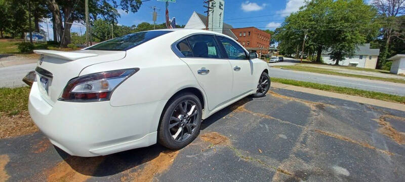 2014 Nissan Maxima