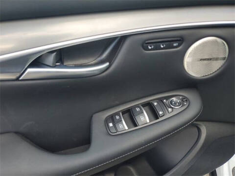 2025 Infiniti QX50 Luxe