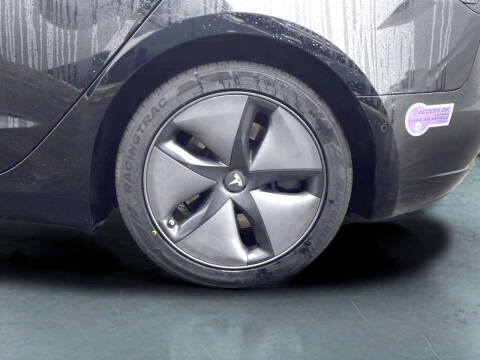 2019 Tesla Model 3 Mid Range