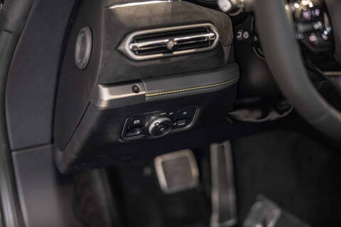 2026 Aston Martin Vanquish