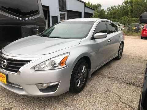2015 Nissan Altima for sale at Friendly Auto Plex in Longview TX