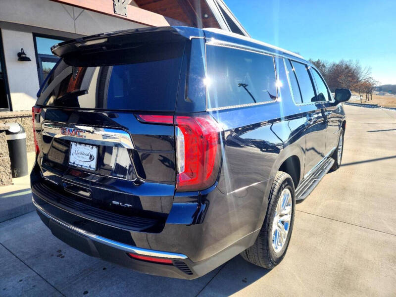 2023 GMC Yukon XL SLT