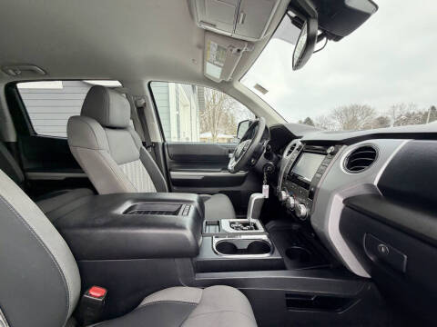 2019 Toyota Tundra SR5