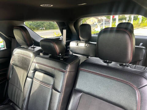 2022 Ford Explorer ST-Line