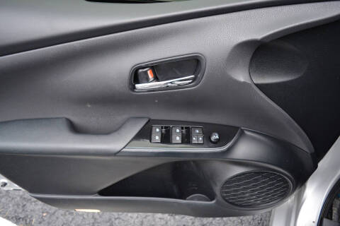 2017 Toyota Prius Three