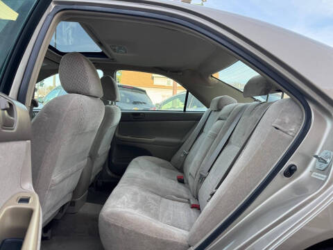 2003 Toyota Camry LE