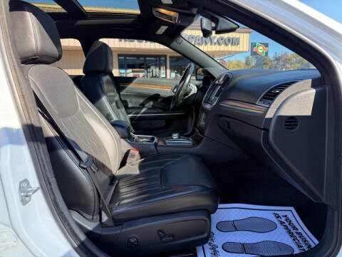 2017 Chrysler 300 C Platinum