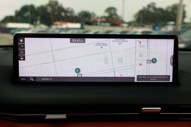 2022 Genesis GV70 2.5T Standard