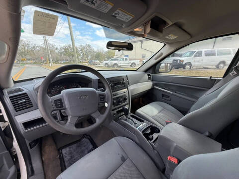 2006 Jeep Grand Cherokee Laredo