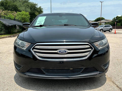 2018 Ford Taurus SEL