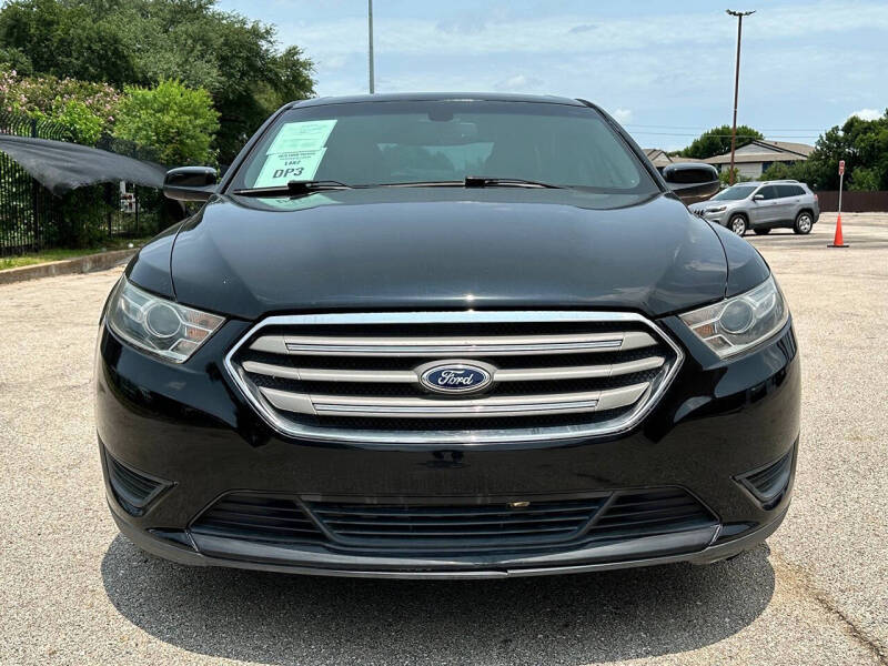 2018 Ford Taurus SEL