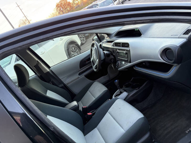 2012 Toyota Prius c Four