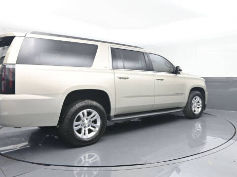 2017 Chevrolet Suburban LT