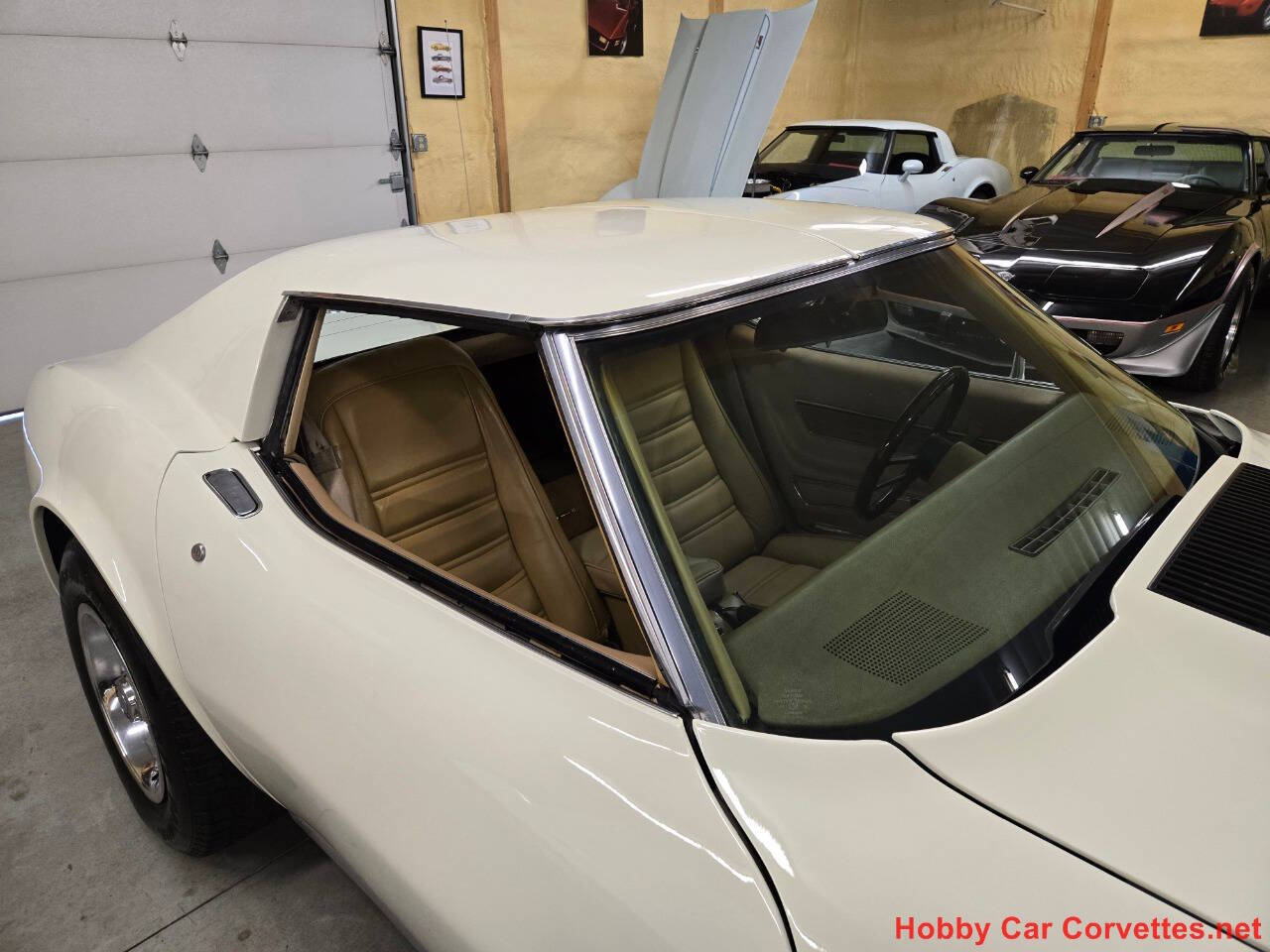 1976 Chevrolet Corvette 37