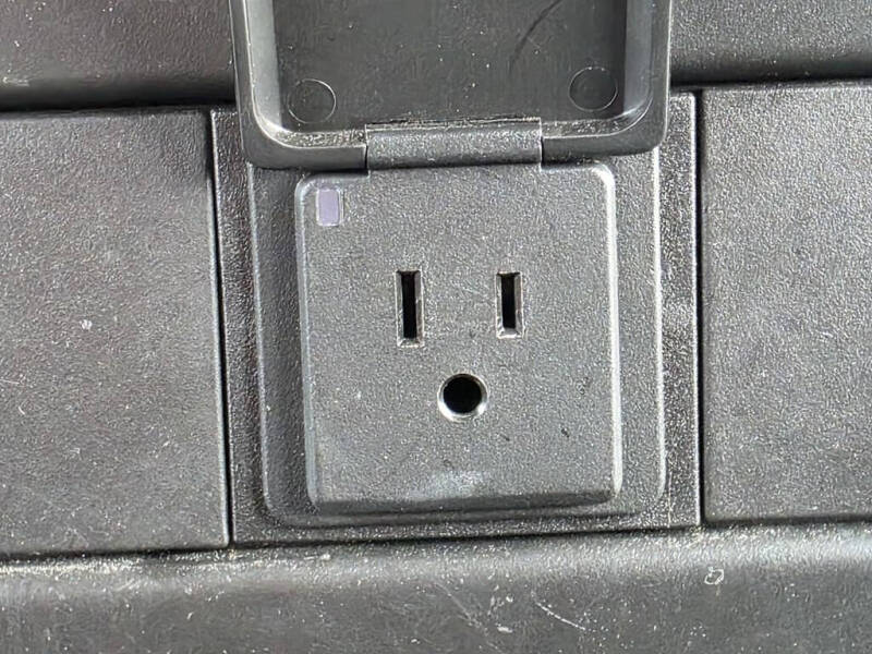 2023 GMC Savana 2500