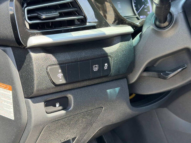 2021 Kia Niro LX