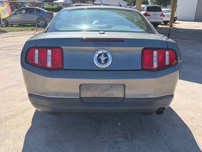 2010 Ford Mustang