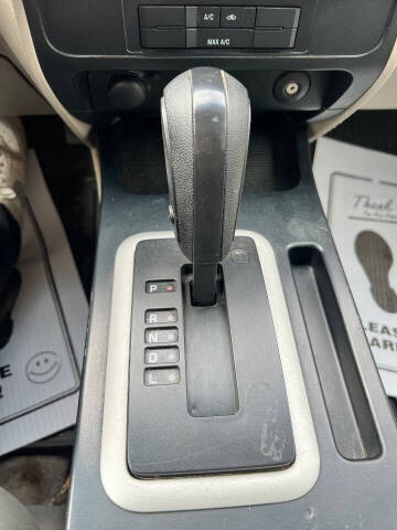 2010 Ford Escape XLS