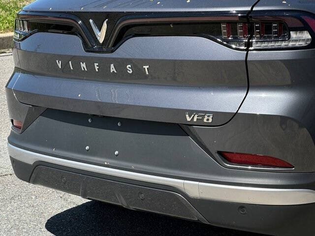 2025 VinFast VF8 Plus