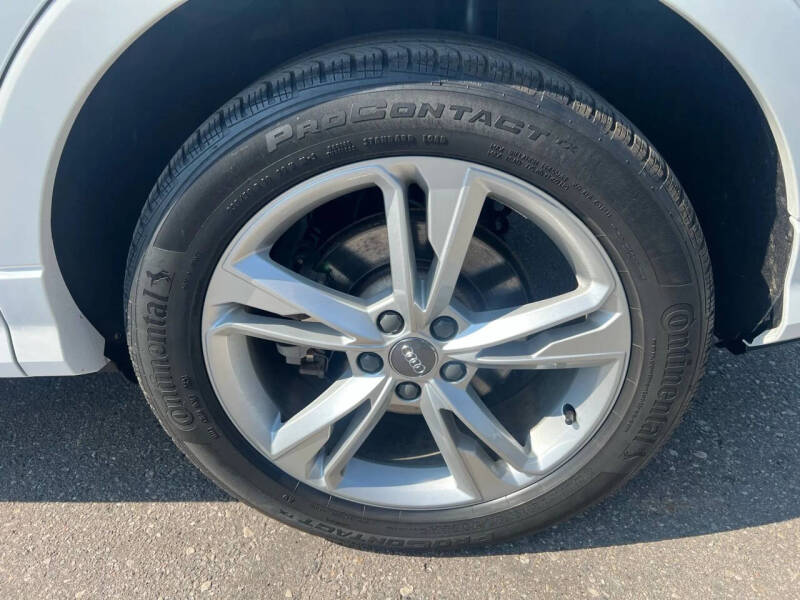 2020 Audi Q3 quattro S line Premium 45 TFSI