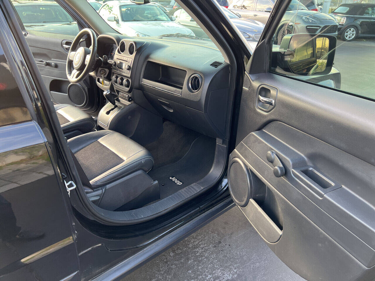 2017 Jeep Patriot  - $13,900
