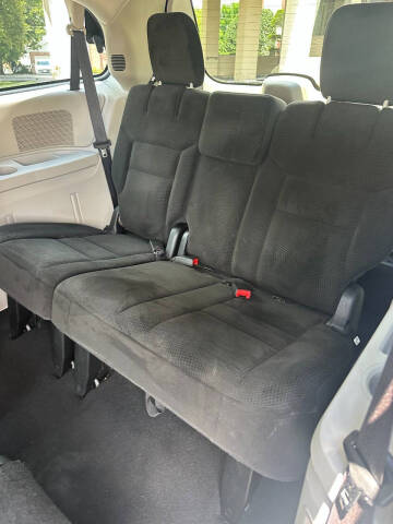 2016 Dodge Grand Caravan American Value Package
