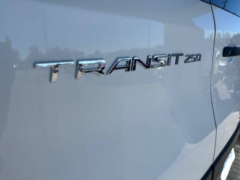 2024 Ford Transit 250