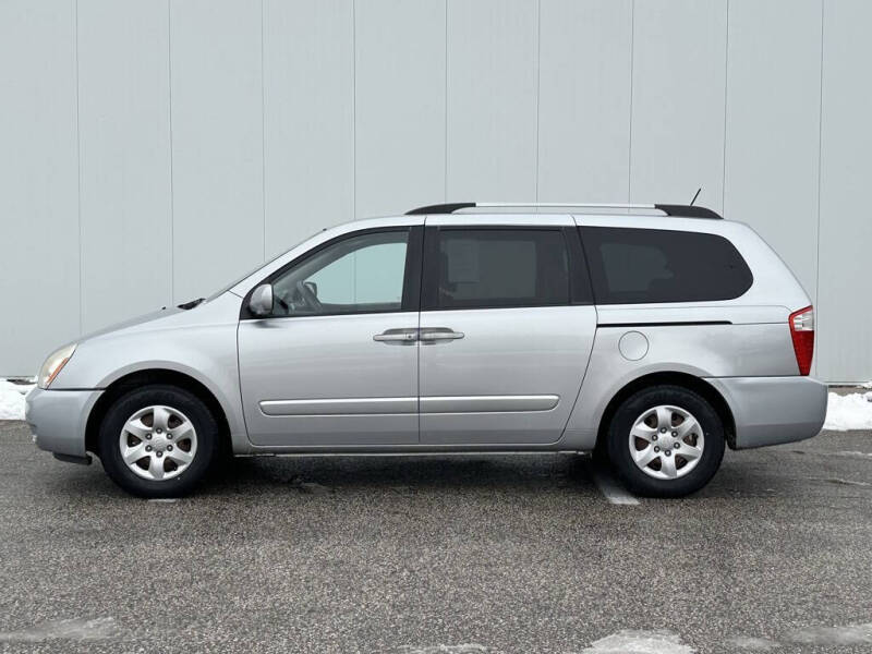 2010 Kia Sedona LX