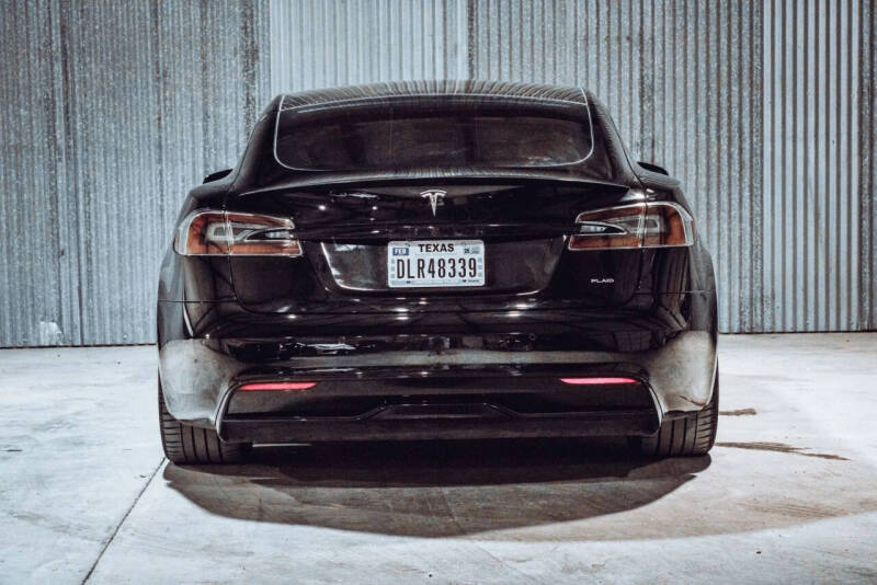 2021 Tesla Model S Plaid