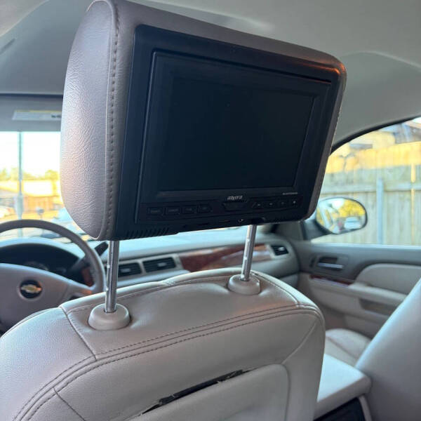 2013 Chevrolet Suburban LT