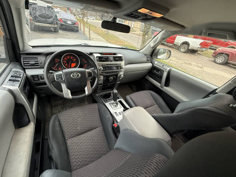 2013 Toyota 4Runner SR5