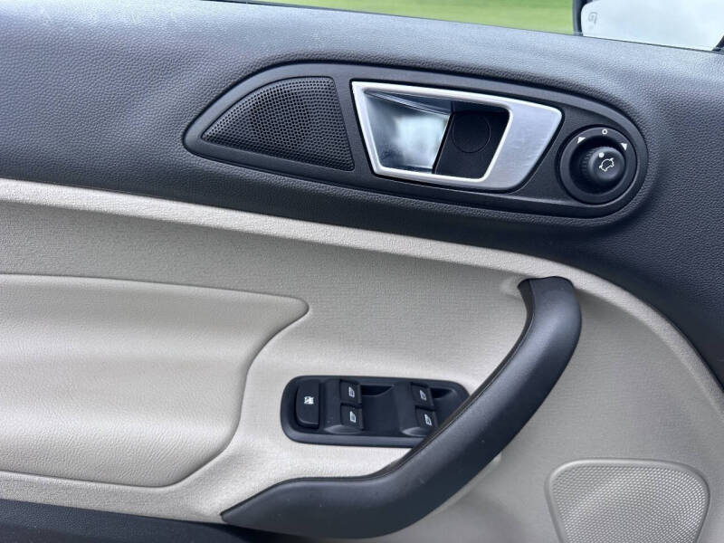 2017 Ford Fiesta Titanium