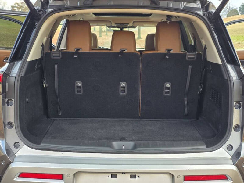 2024 Nissan Pathfinder Platinum