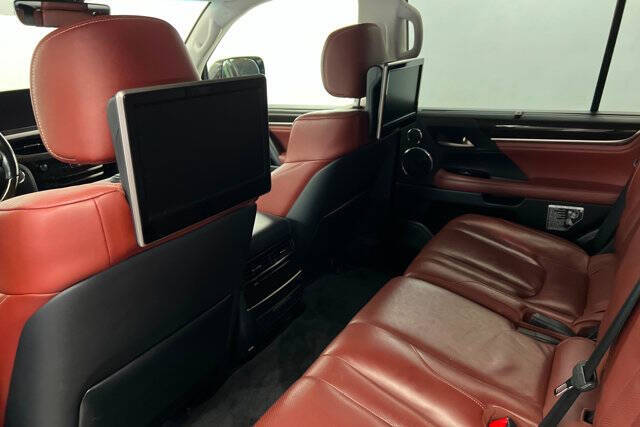 2017 Lexus LX 570