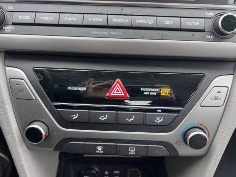 2018 Hyundai Elantra