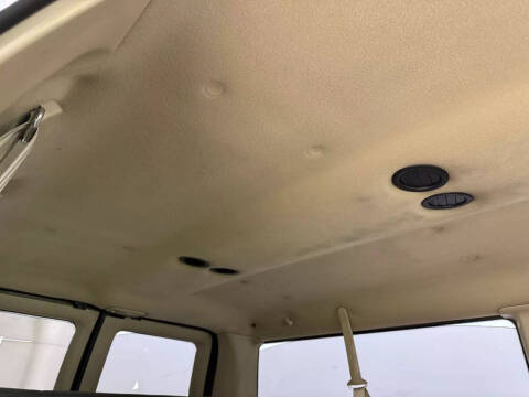 2002 Ford E-Series E-350 SD XLT