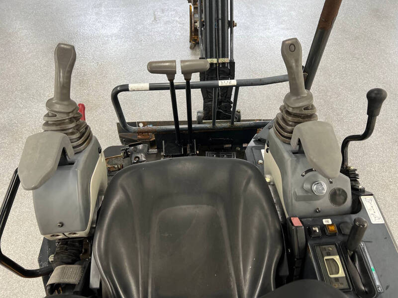 2015 John Deere 17G