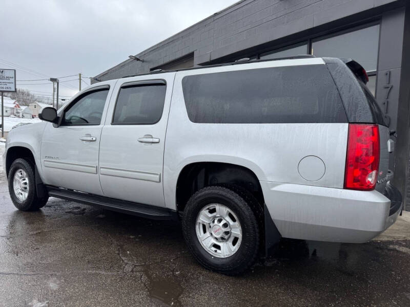 2011 GMC Yukon XL SLT 2500