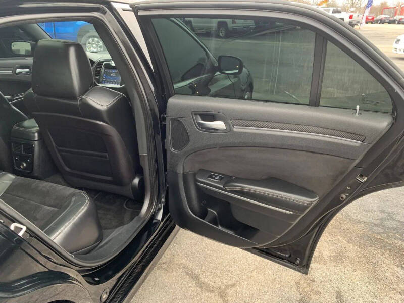 2012 Chrysler 300 SRT8