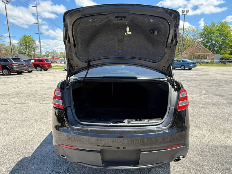 2018 Ford Taurus SE