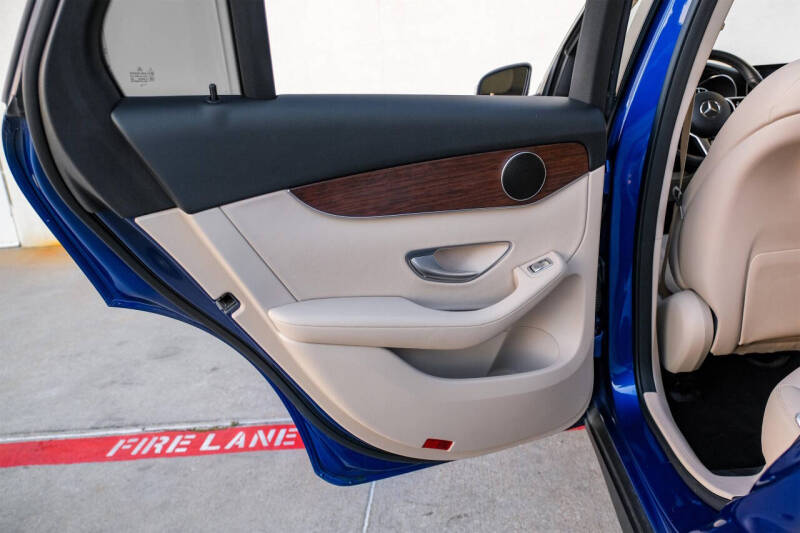 2022 Mercedes-Benz GLC GLC 300