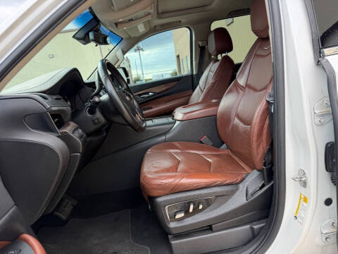 2018 Cadillac Escalade ESV Premium Luxury