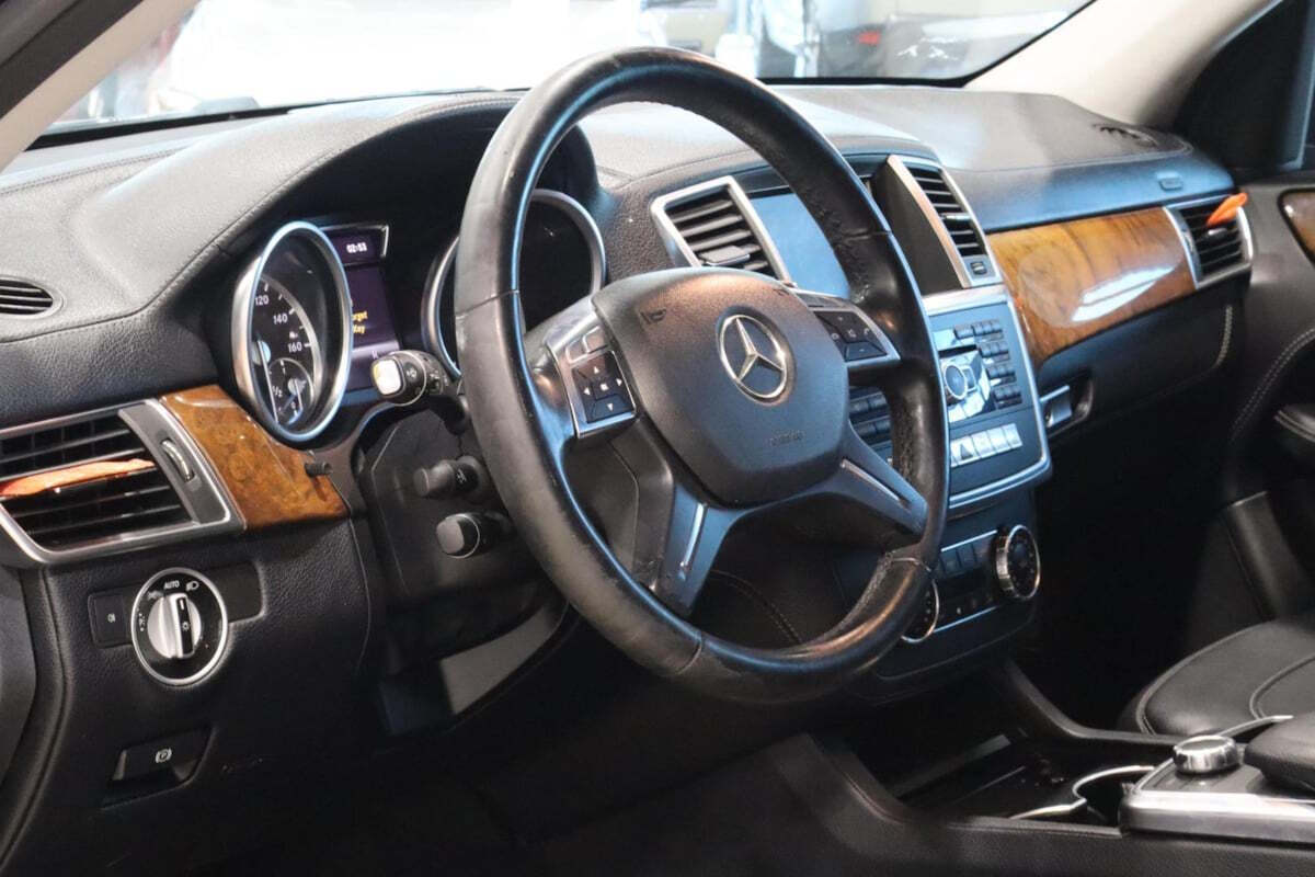 2013 Mercedes-Benz M-Class for sale at IMD MOTORS, INC in Dallas, TX