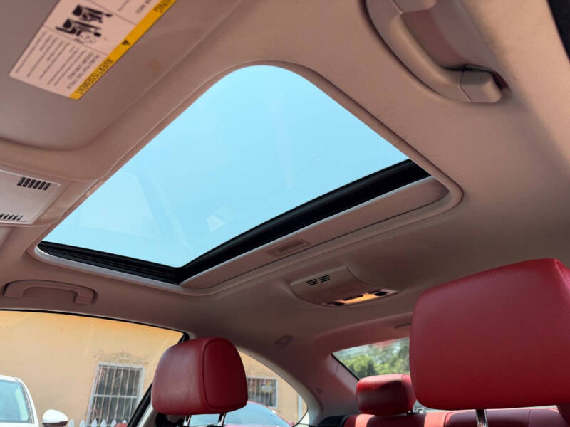 2012 BMW 3 Series 328i