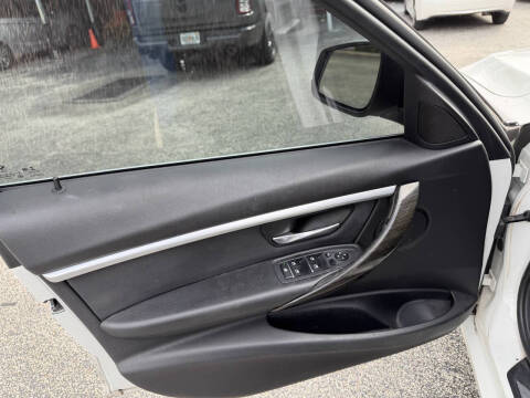 2018 BMW 3 Series 330i