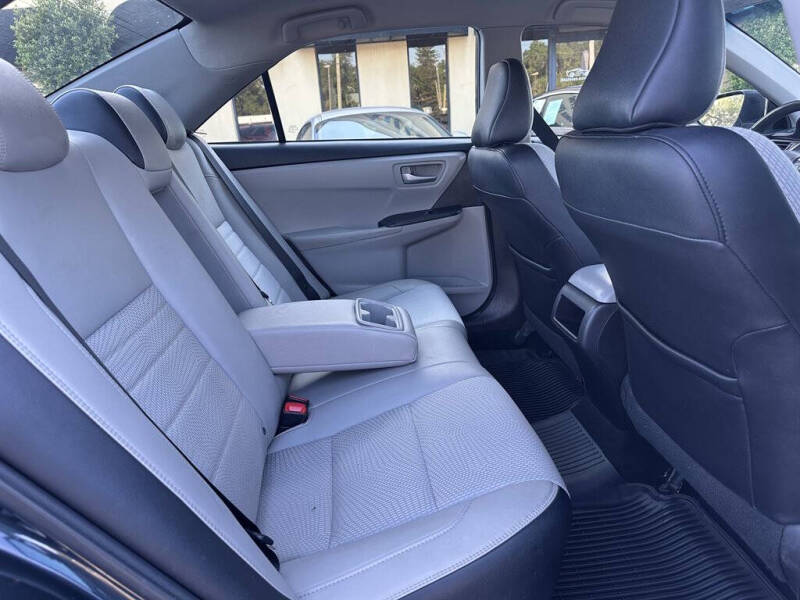 2017 Toyota Camry SE