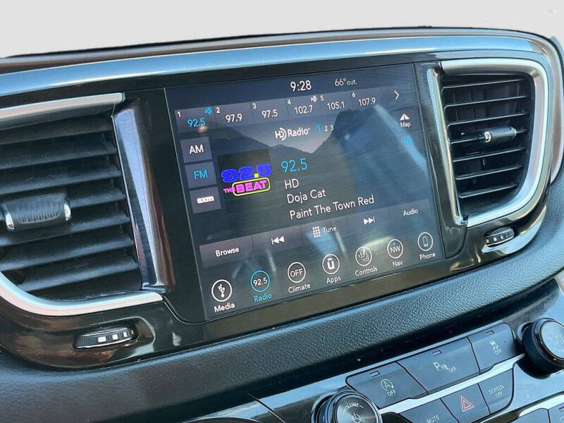 2018 Chrysler Pacifica Touring L Plus