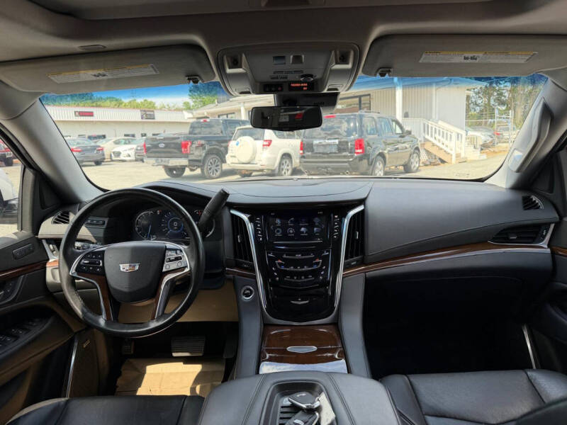 2019 Cadillac Escalade Luxury